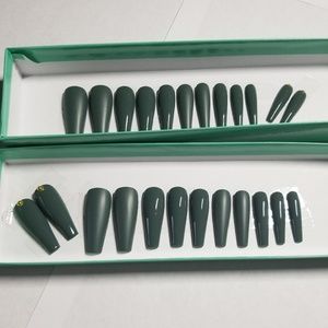 24 pc. Press on nails